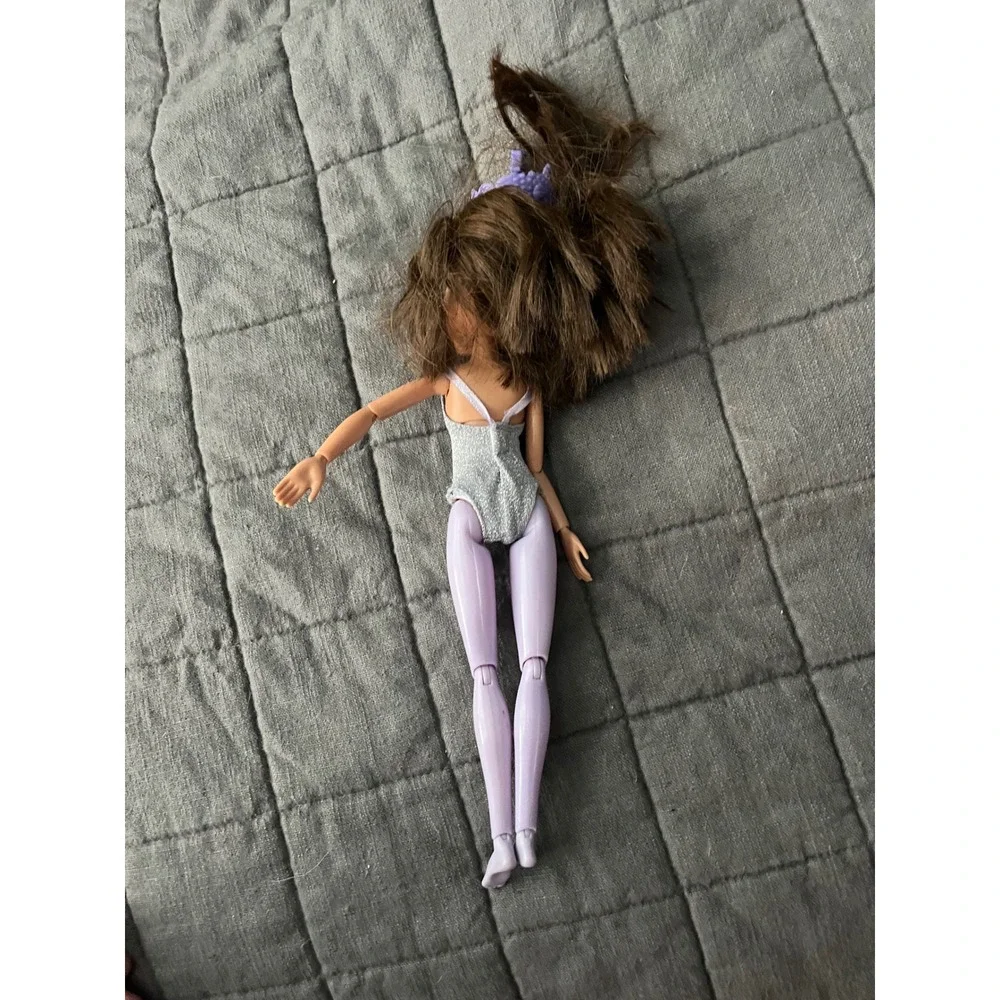 Moxie Girlz Ballerina Doll Brunette Brown Hair Silver Leotard Purple‎ 2012